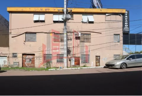 Prédio com 2 banheiros e 320m² para alugar no bairro Niterói, Canoas