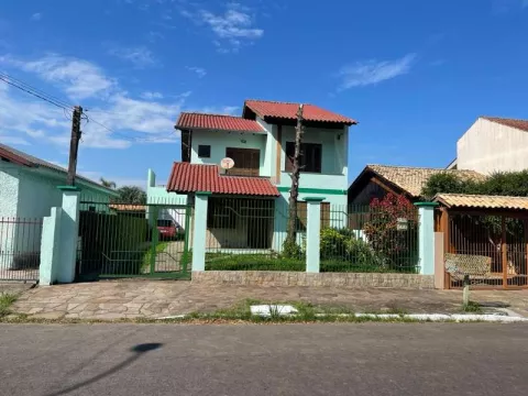 Casa com 3 quartos, 3 banheiros e 300m² à venda no bairro São Luis, Canoas